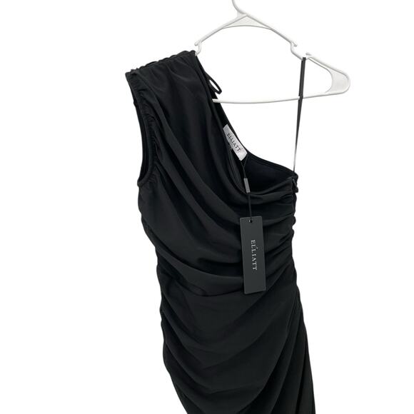 NWT Elliatt Genie One Shoulder Dress Black Size Medium - Picture 3 of 15